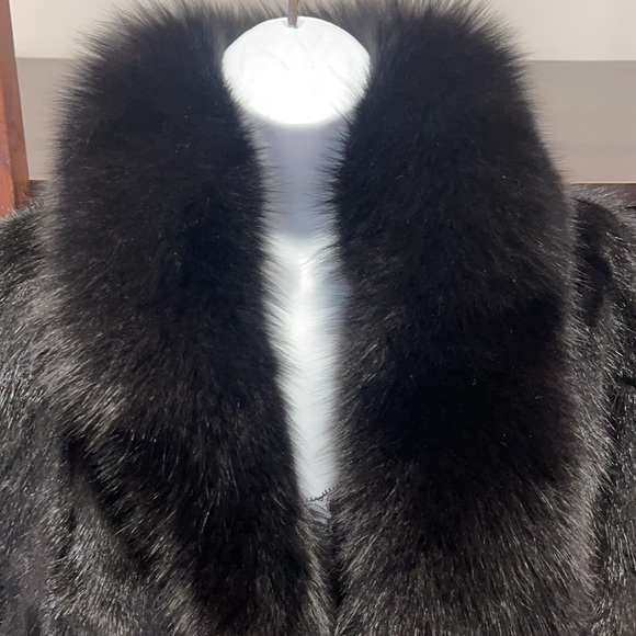 Mink coat - Picture 2 of 9